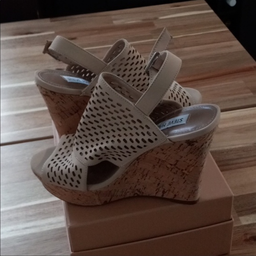 Steve Madden Wedges